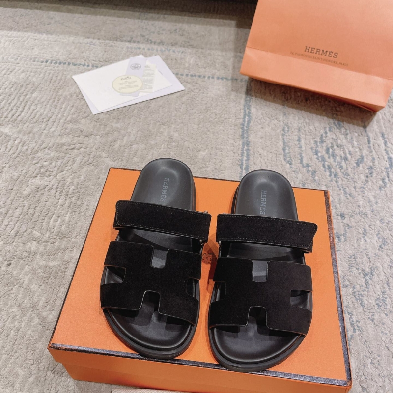 H**mes slippers